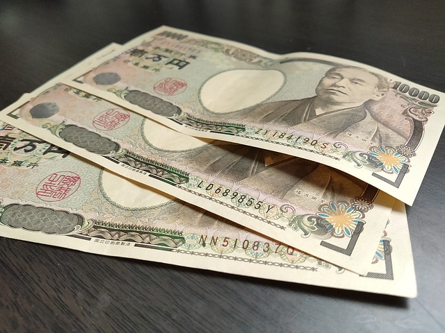 bankovky, japonský jen, kurz